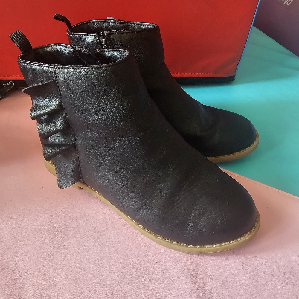 GAP Black Kids Boots with Ruffle Detail